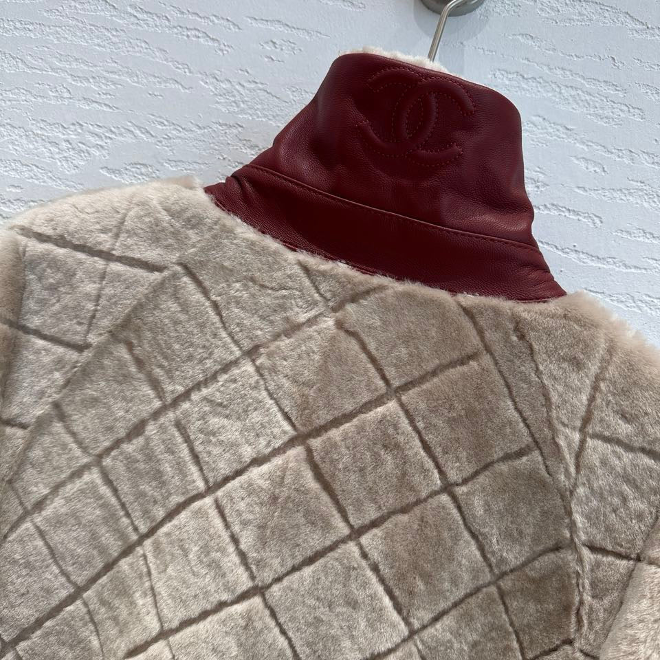 Chanel Shearling Coat with Diamond Quilting, Leather Belt and CC Logo — Fall/Winter 2026-2027 Chanel