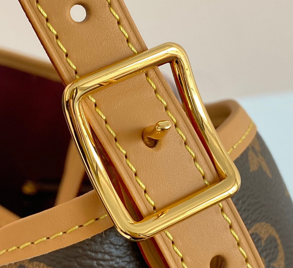 Louis Vuitton M46197 CARRYALL MM