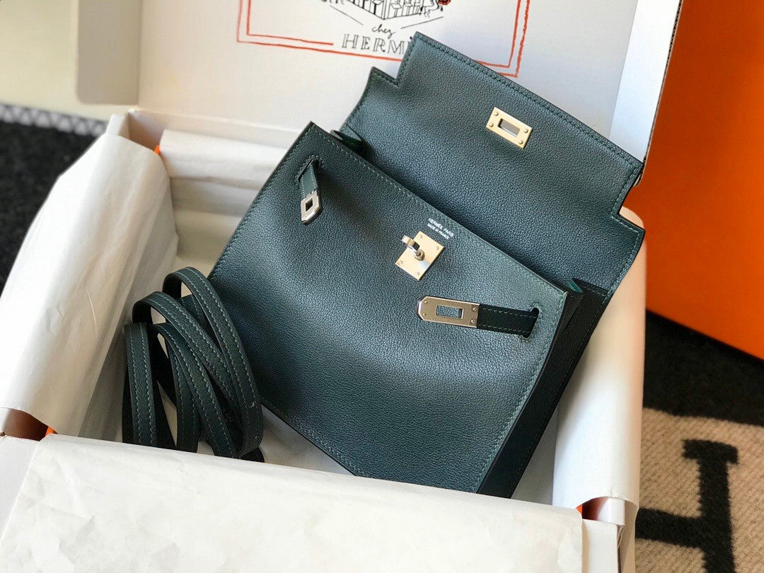 Hermes 2Q Vert Anglais Kelly Danse Bag Evercolour Leather Gold Hardware