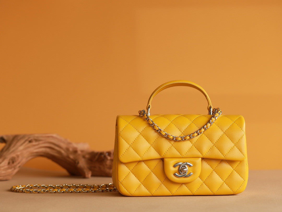 Chanel  Fall-Winter 2022/23 Pre-Collection Yellow  MINI FLAP BAG WITH TOP HANDLE