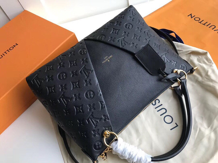 Louis Vuitton M44397 V TOTE MM