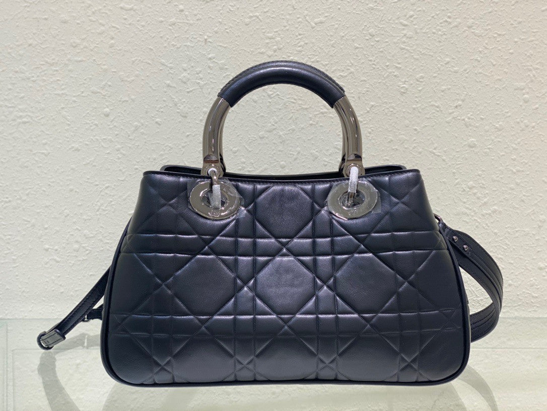 [Priority Release] Christian Dior The lady Dior 95.22 Bag Large Black
