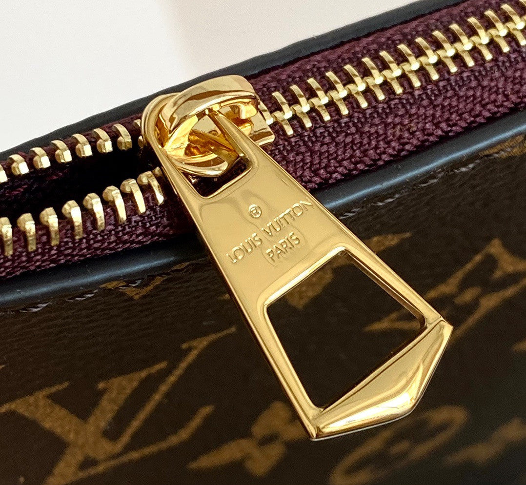 Louis Vuitton M46197 CARRYALL MM