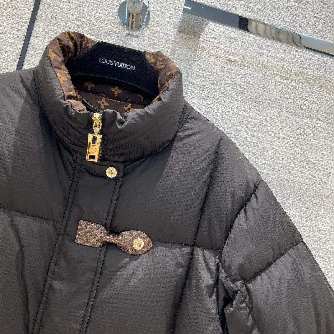 Louis Vuitton MONOGRAM ACCENT PILLOW PUFFER JACKET