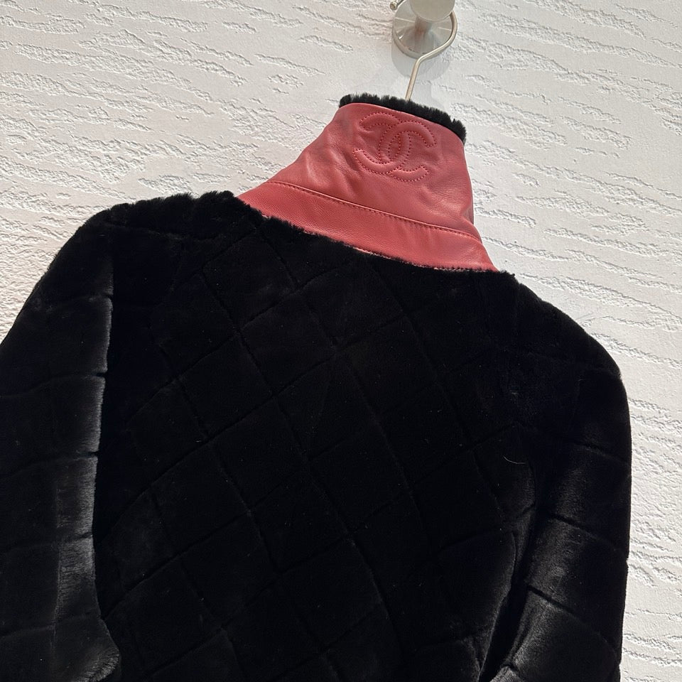 Chanel Shearling Coat with Diamond Quilting, Leather Belt and CC Logo — Fall/Winter 2026-2027 Chanel