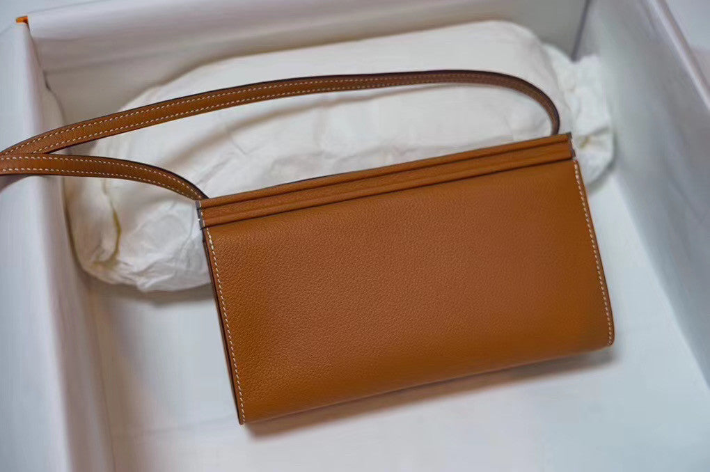 Hermes Clic-H 21 bag Gold