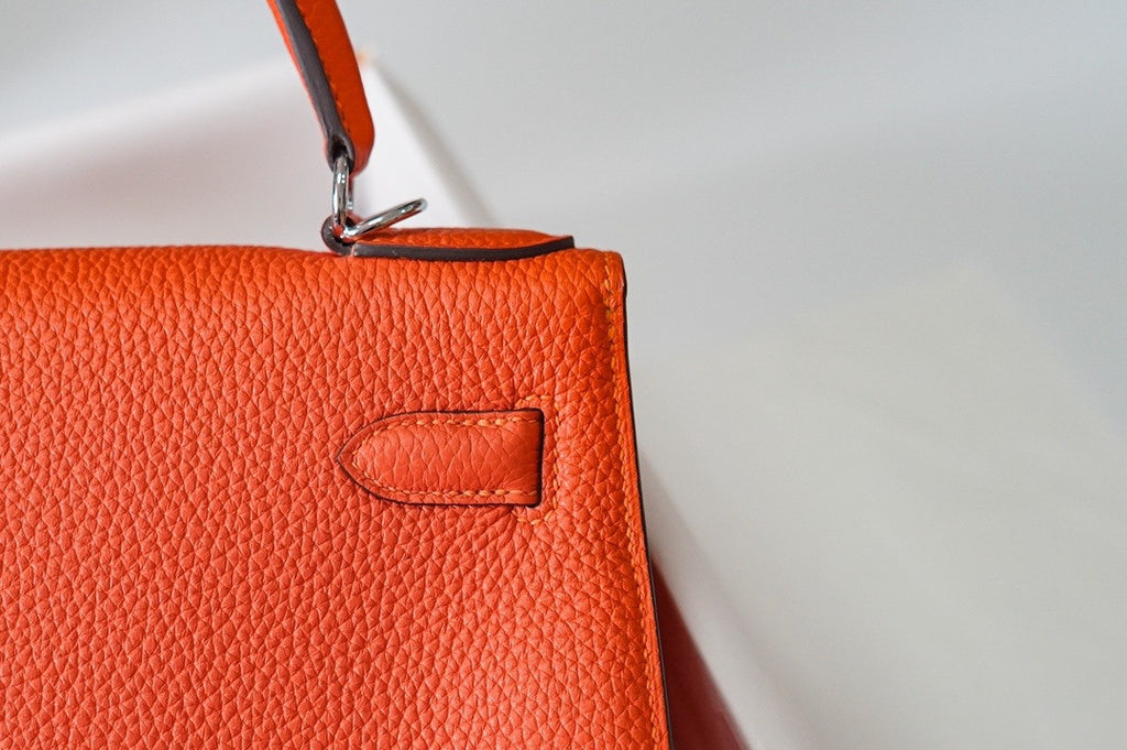 Hermes Limited Edition Kelly 28cm Lettre E Epsom PHW
