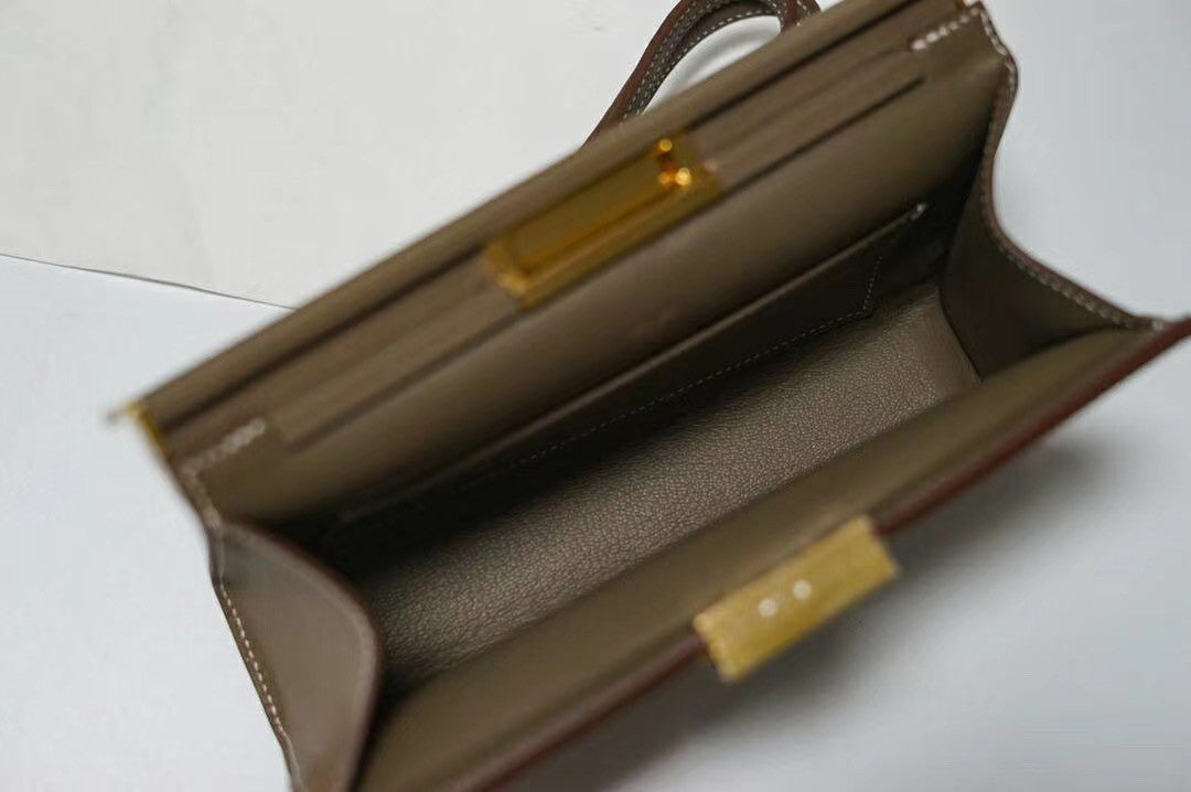 Hermes Clic-H 21 bag Etoupe Evercolor calfskin  with Gold hardwares