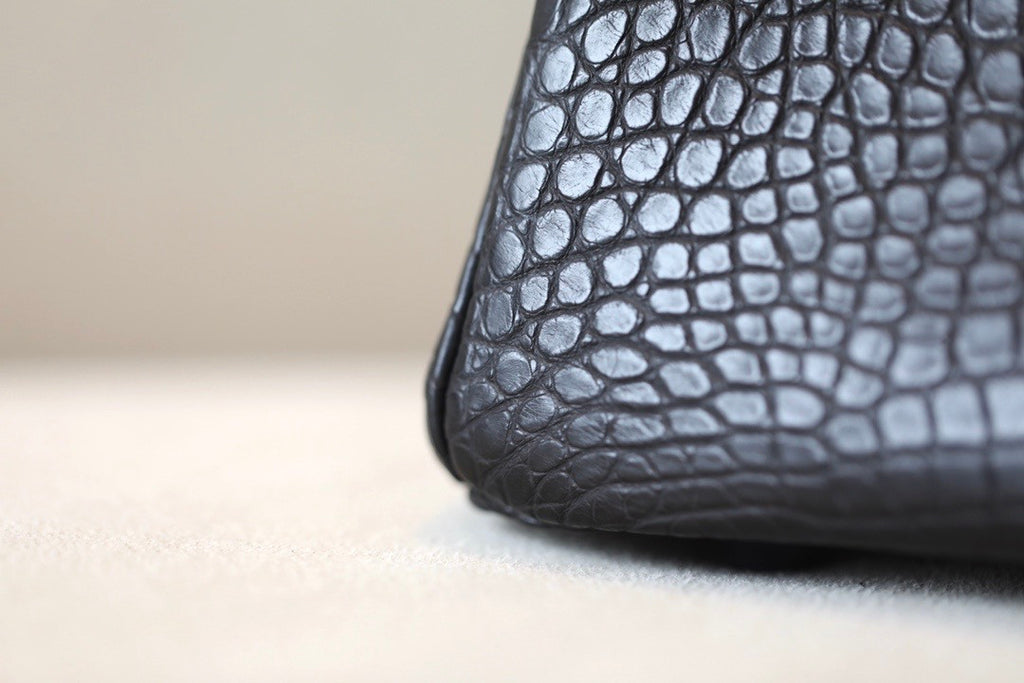 HERMES SO-BLACK BIRKIN 30 Alligator crocodile skin, Black hardware