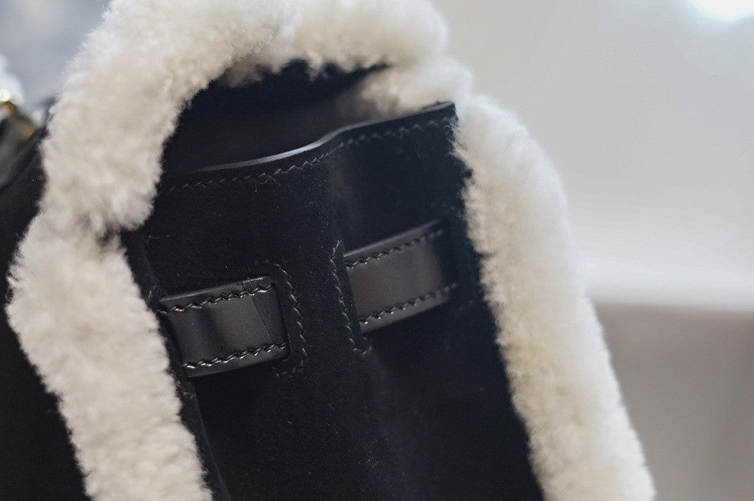 [Exclusive] Hermès Kelly 35 Limited Edition Black Teddy Shearling Bag