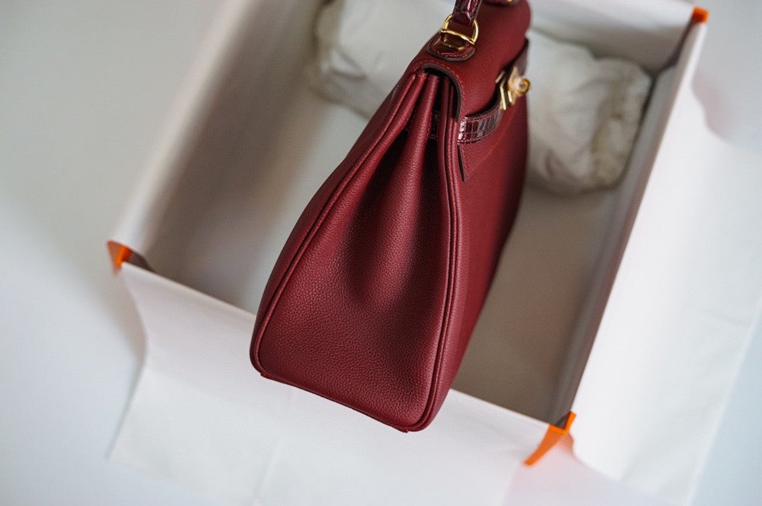 Hermes Bordeaux Kelly Touch bag 32 Retourne Togo/ Niloticus Crocodile