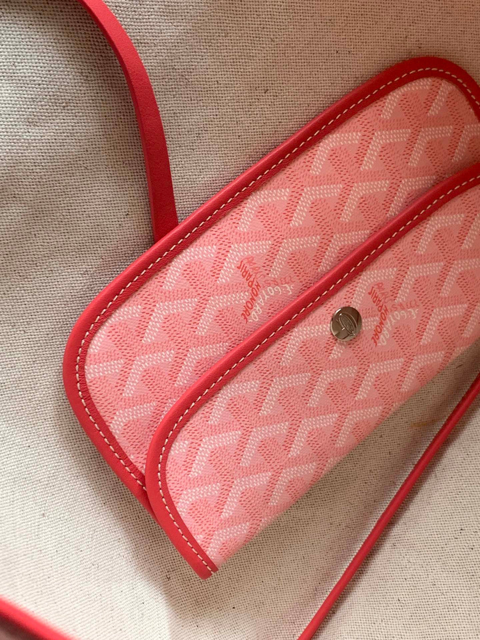 Goyard Limited Edition "LOVE"   St Louis GM Tote Pink Chevron Bag