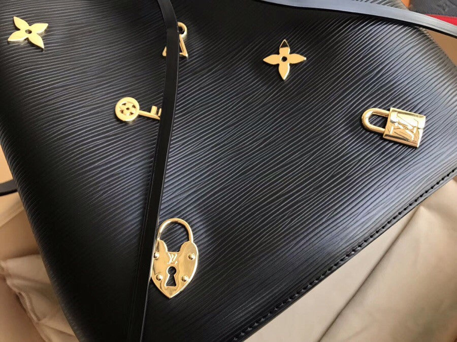 Louis Vuitton M53237 NÉONOÉ