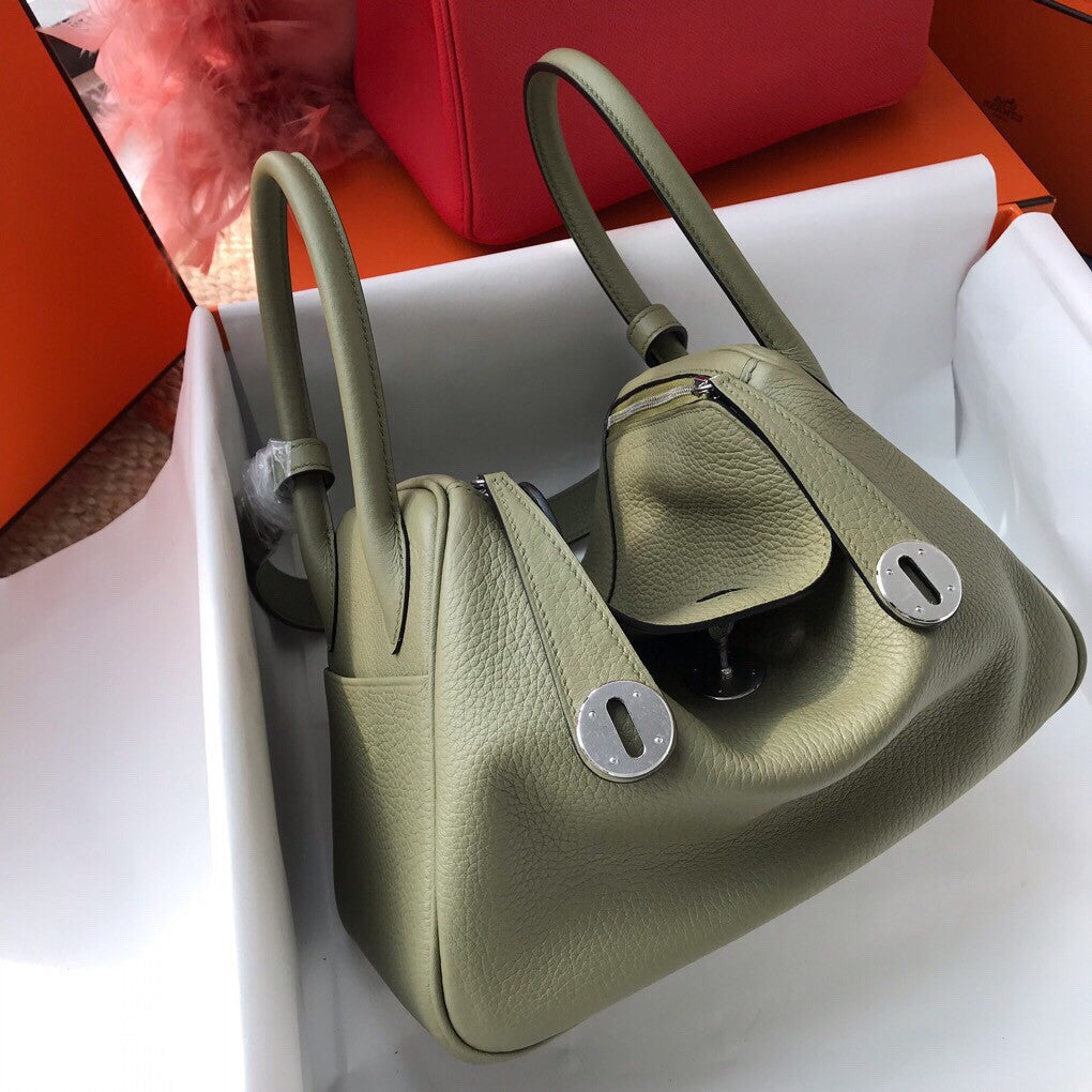 Hermes  Sauge Lindy 26 Togo Palladium Hardware