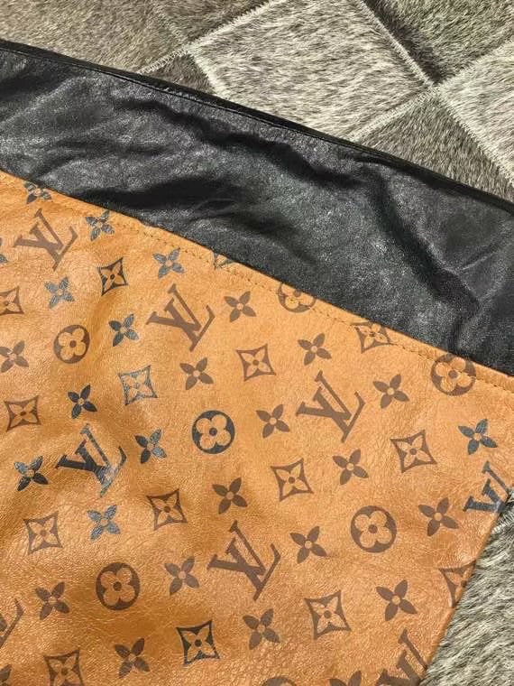 Louis Vuitton 1A82RO TATTOO MONOGRAM A-LINE MINI SKIRT