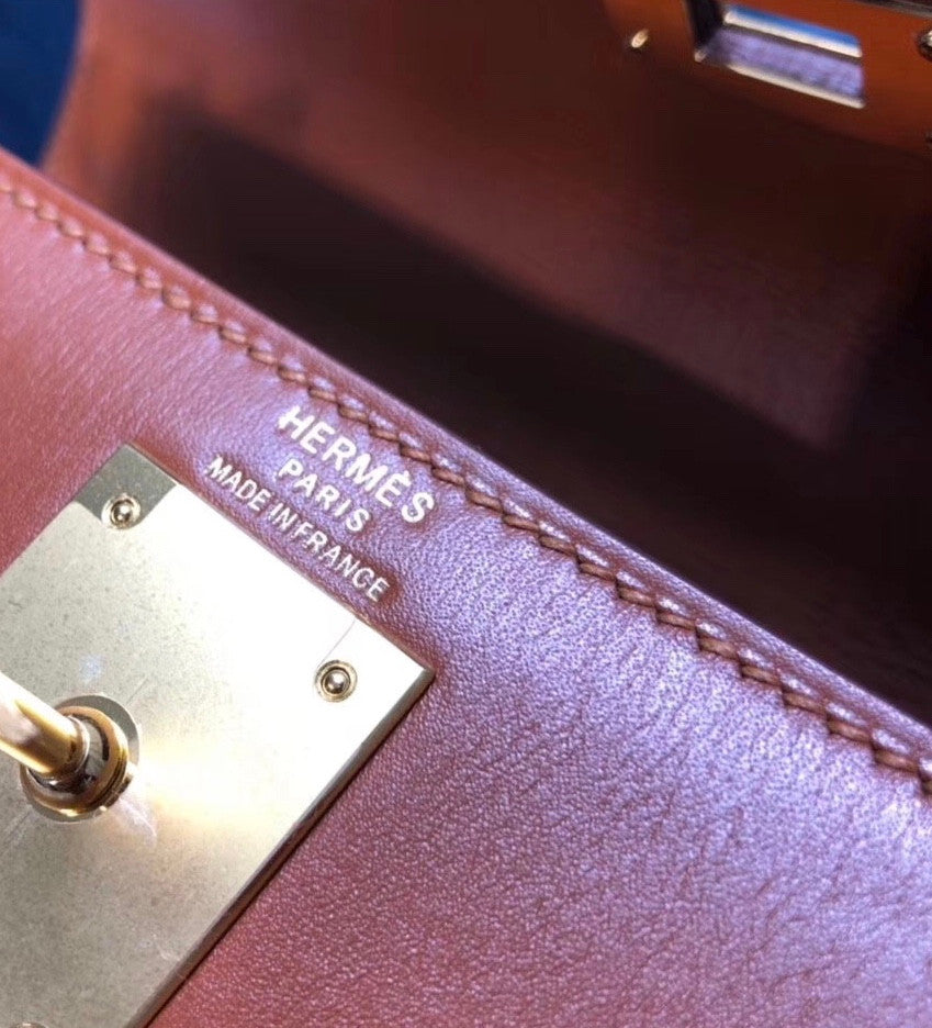 Hermès Caramel Kelly 28 Box Leather Gold Hardware