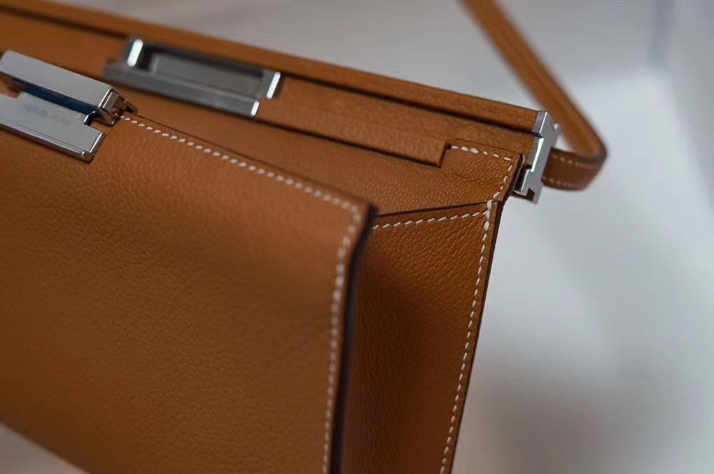 Hermes Clic-H 21 bag Gold