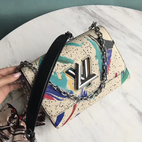 Louis Vuitton M53857 TWIST MM