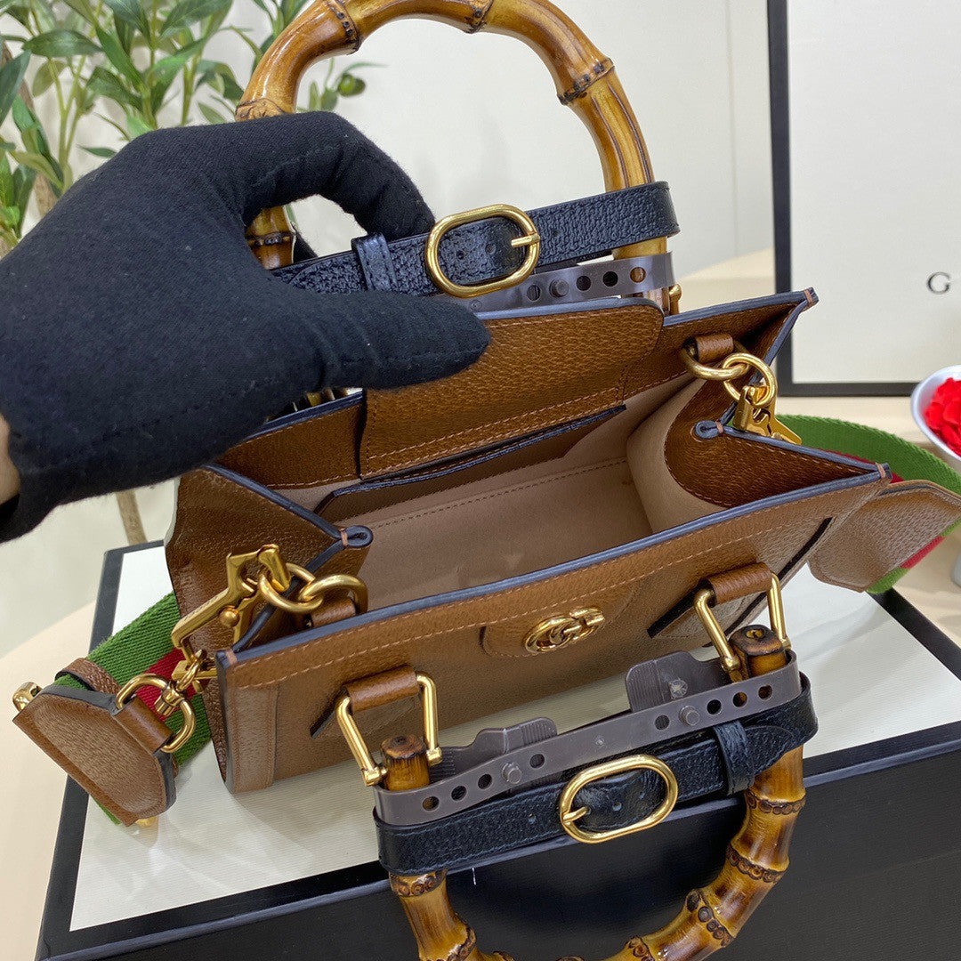 Gucci Diana Mini tote bag Brown