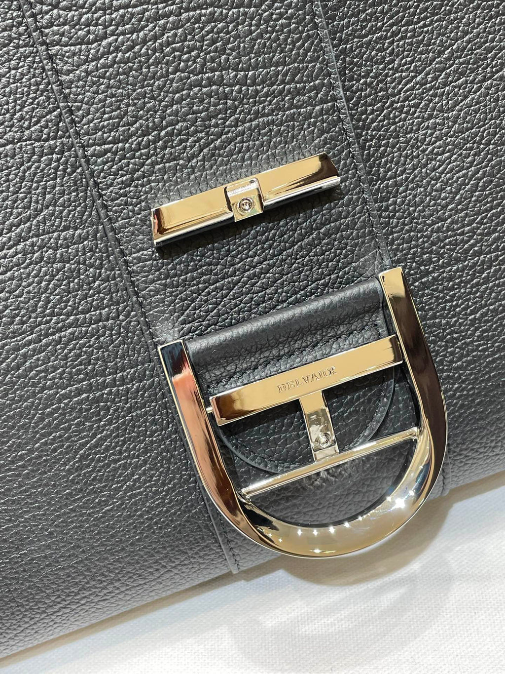 Delvaux Brillant Tempo Large (GM) Black