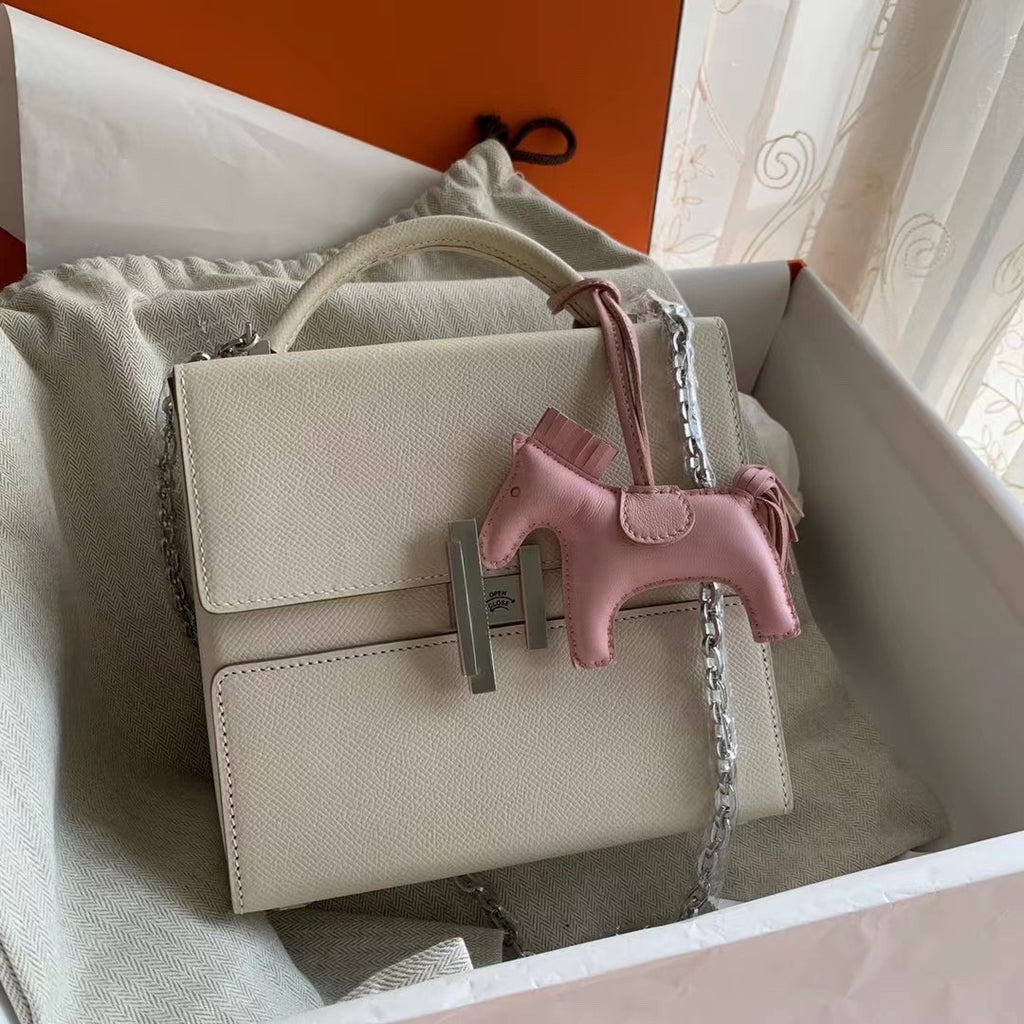 Hermes Cinhetic bag Craie