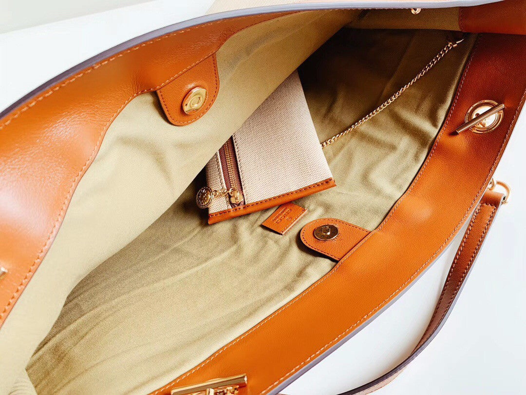 Gucci Rajah large tote