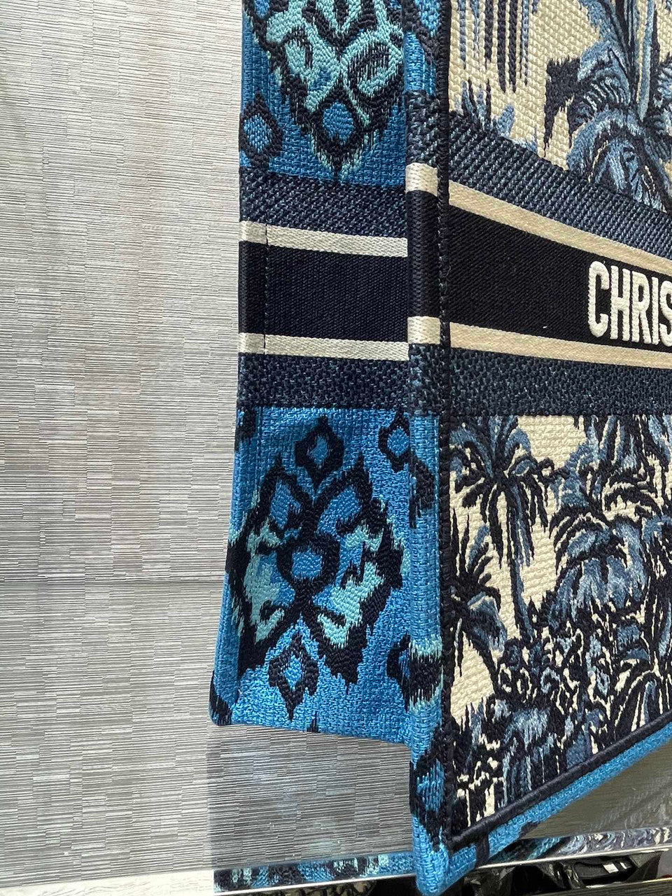 Christian Dior DIOR BOOK TOTE Blue Dior Palms Embroidery Reference: M1286ZREU_M928