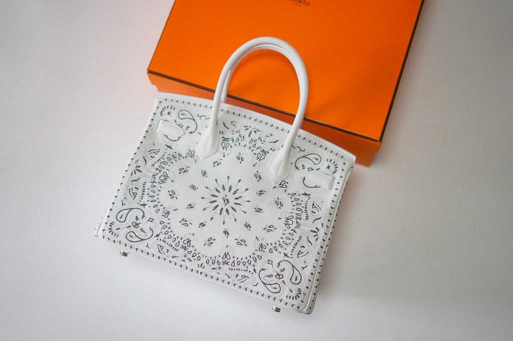 Hermes x Jay Ahr Special Edition custom-embroidering  White Birkin Bag 30cm Epsom Leather Palladium Hardware [Carry by Kylie Jenner, Cardi B]