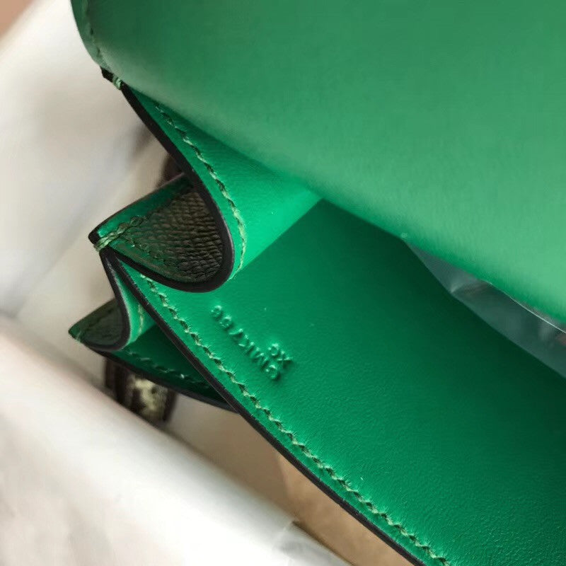 Hermes Vert Vértigo Constance Epsom leather 18cm Gold Hardware