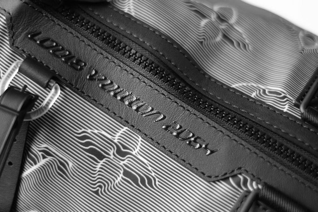 Louis Vuitton M44939 REVERSIBLE KEEPALL BANDOULIÈRE 50