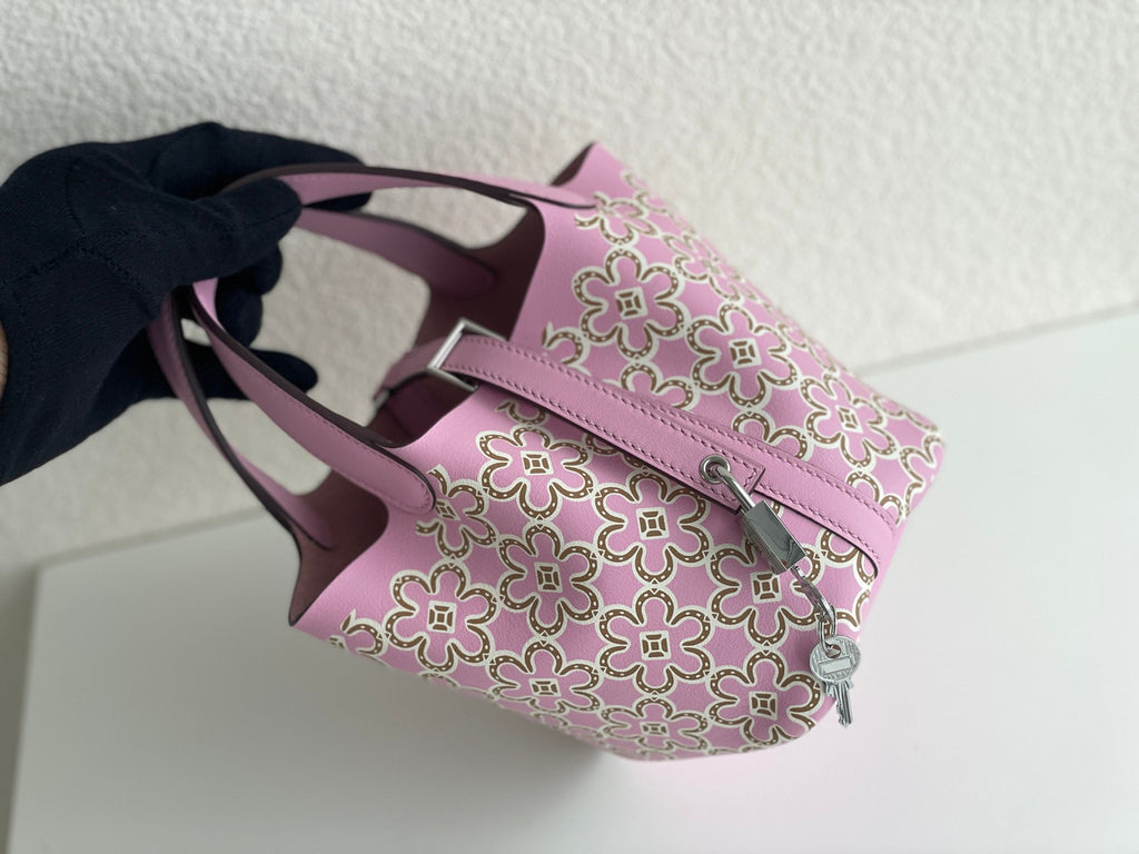 Hermès "Lucky Daisy" Mauve Sylvestre Swift Picotin Lock 18 Palladium Hardware, 2022