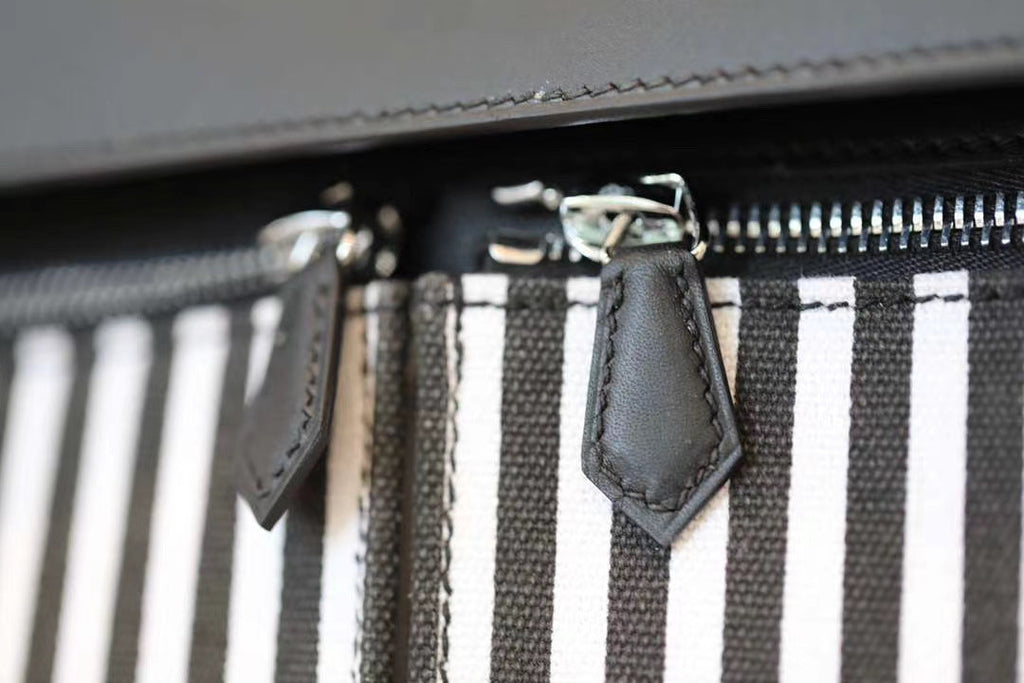 Hermes  LIMITED EDITION VERT ANGLAIS SWIFT LEATHER & TOILE RIGA LAKIS KELLY 32 WITH PALLADIUM HARDWARE