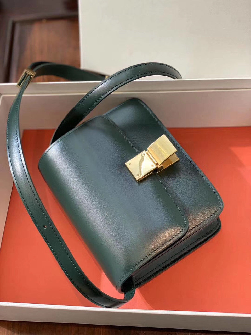 Celine SMALL CLASSIC BAG IN BOX CALFSKIN AMAZON