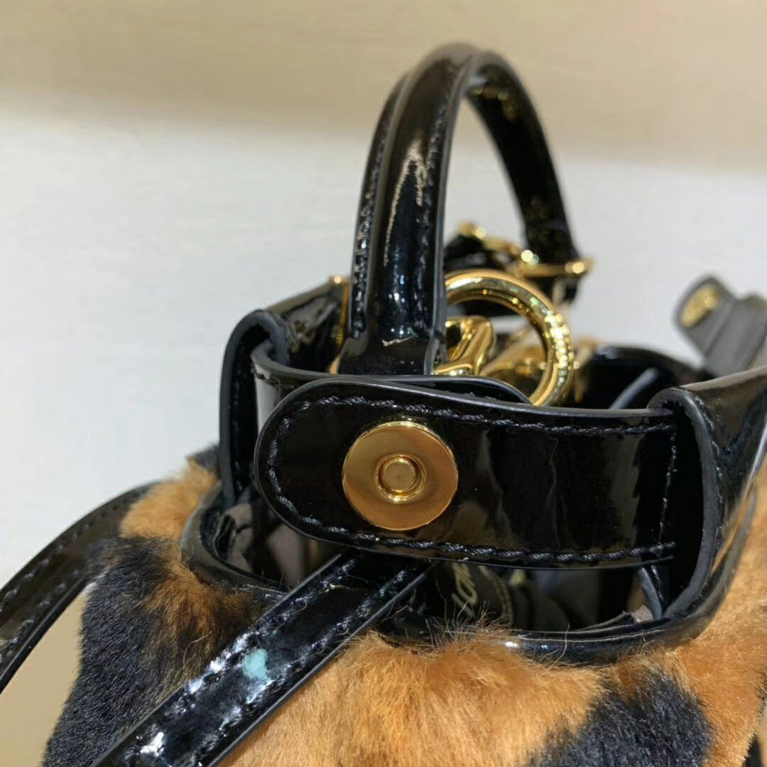Fendi PEEKABOO ICONIC MINI Black mink bag