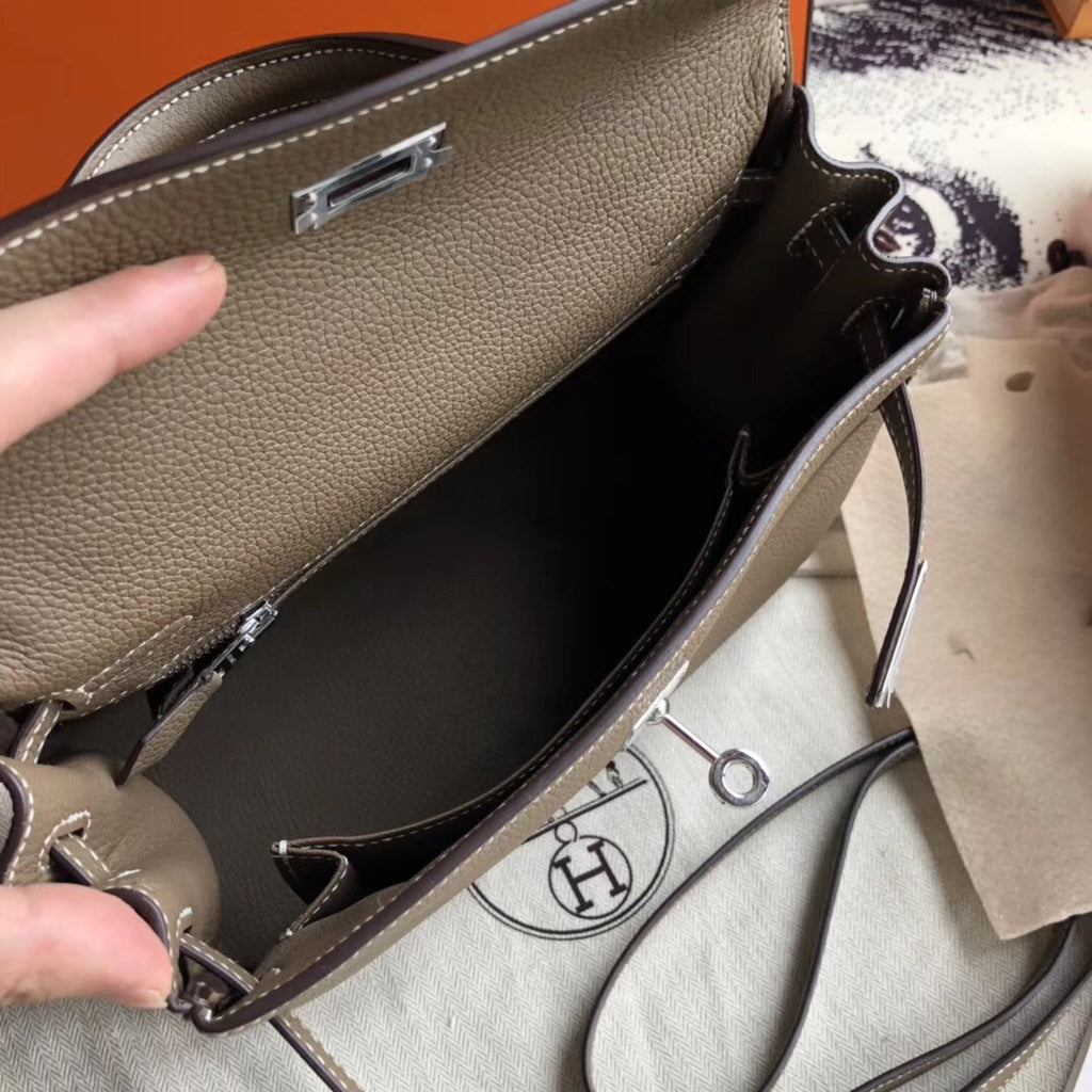 Hermes ETOUPE  Kelly 25 cm Togo Palladium  Hardware