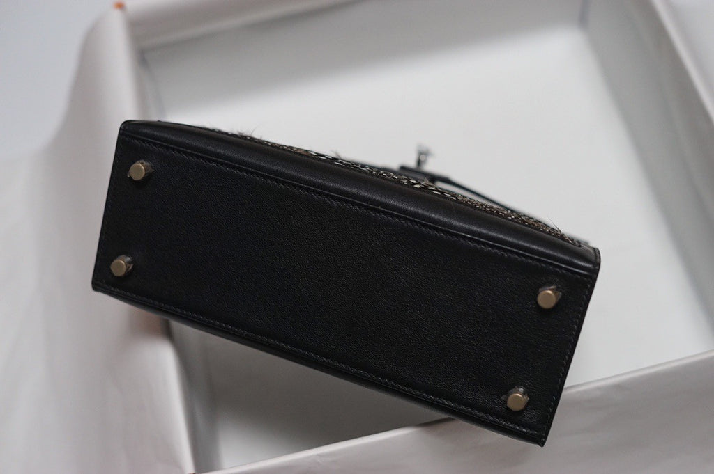 Hermes  FEATHER KELLY 25 Black Peacock feather & Box Leather with Palladium Hardware