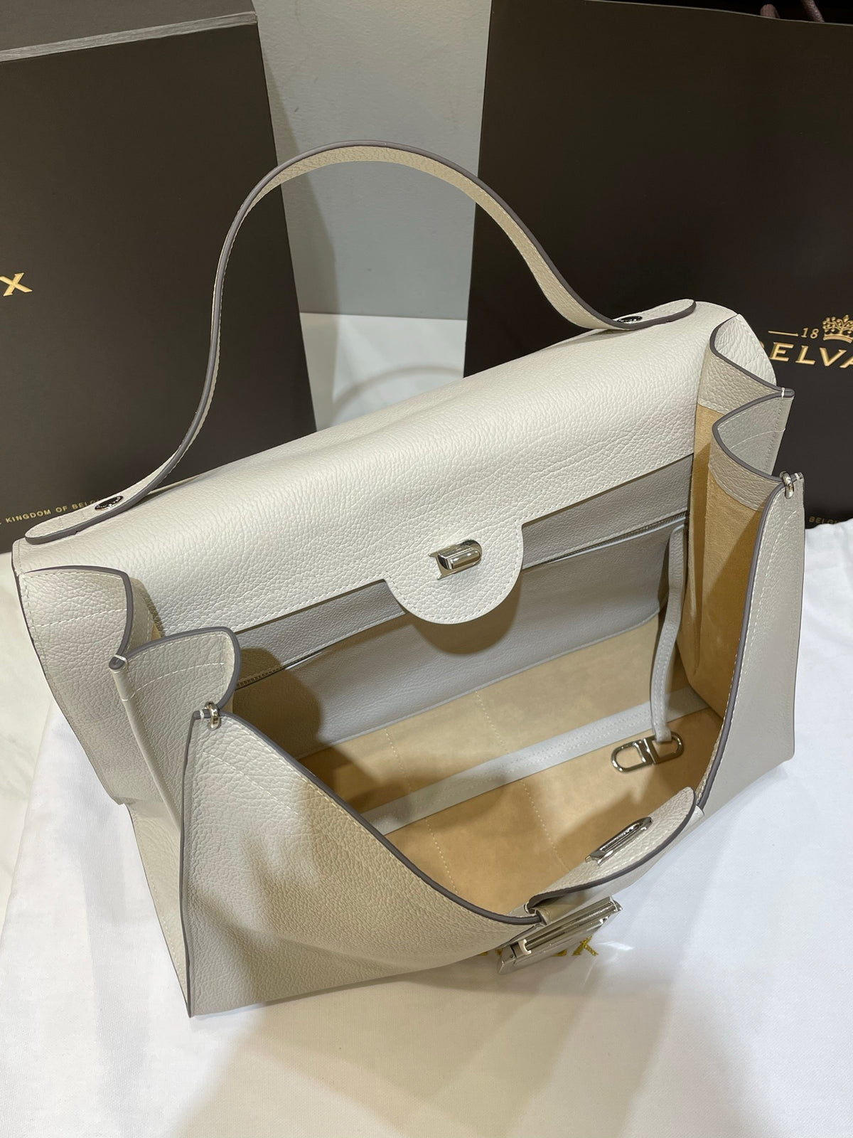 Delvaux Brillant Tempo Large (GM)  Allure Calfskin (Ivory / Off-White)