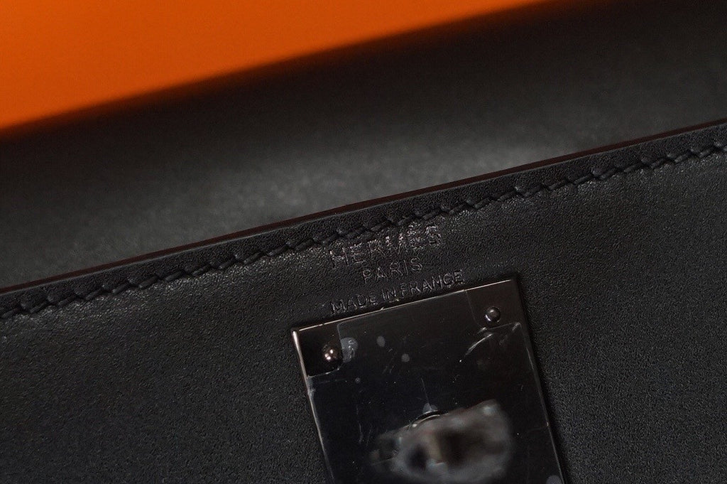 Hermes  FEATHER KELLY 32 Black feather & Swift  with Palladium Hardware