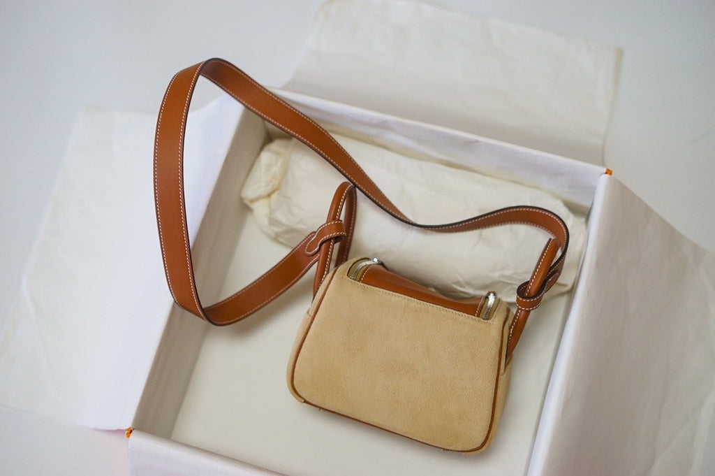 Hermes Mini Lindy 20cm Bag Gold  Veau Doblis Suede Palladium Hardware