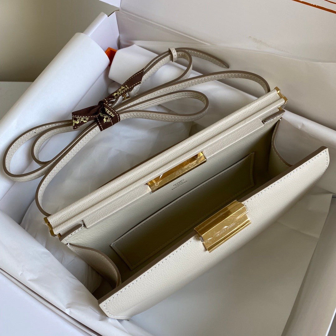 Hermes Clic-H 21 bag Craie Evercolor calfskin  with Gold hardwares