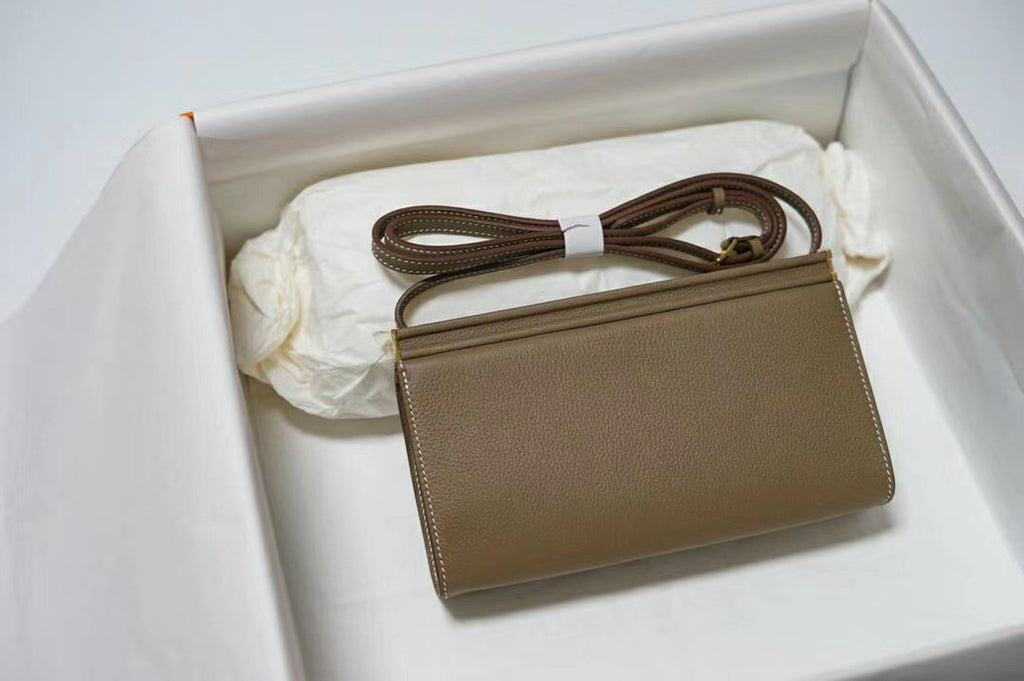 Hermes Clic-H 21 bag Etoupe Evercolor calfskin  with Gold hardwares