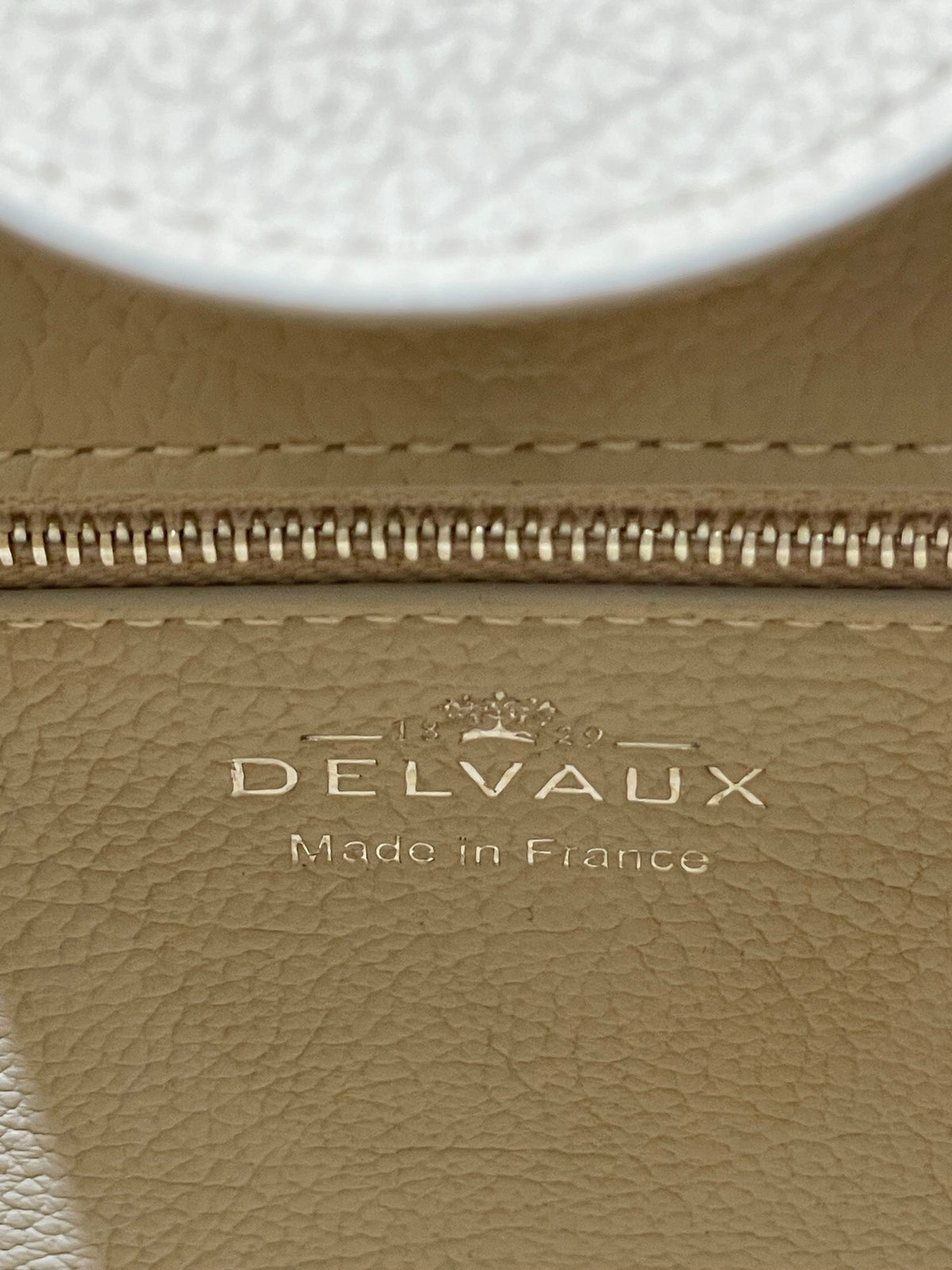 Delvaux Brillant Tempo Large (GM)  Allure Calfskin (Ivory / Off-White)