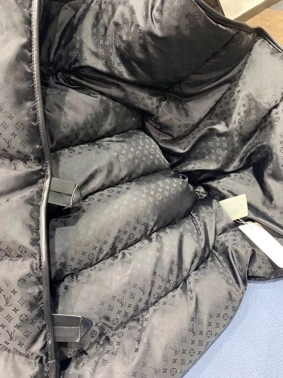 Louis Vuitton 1A83YK MONOGRAM JACQUARD HOODED DOWN JACKET