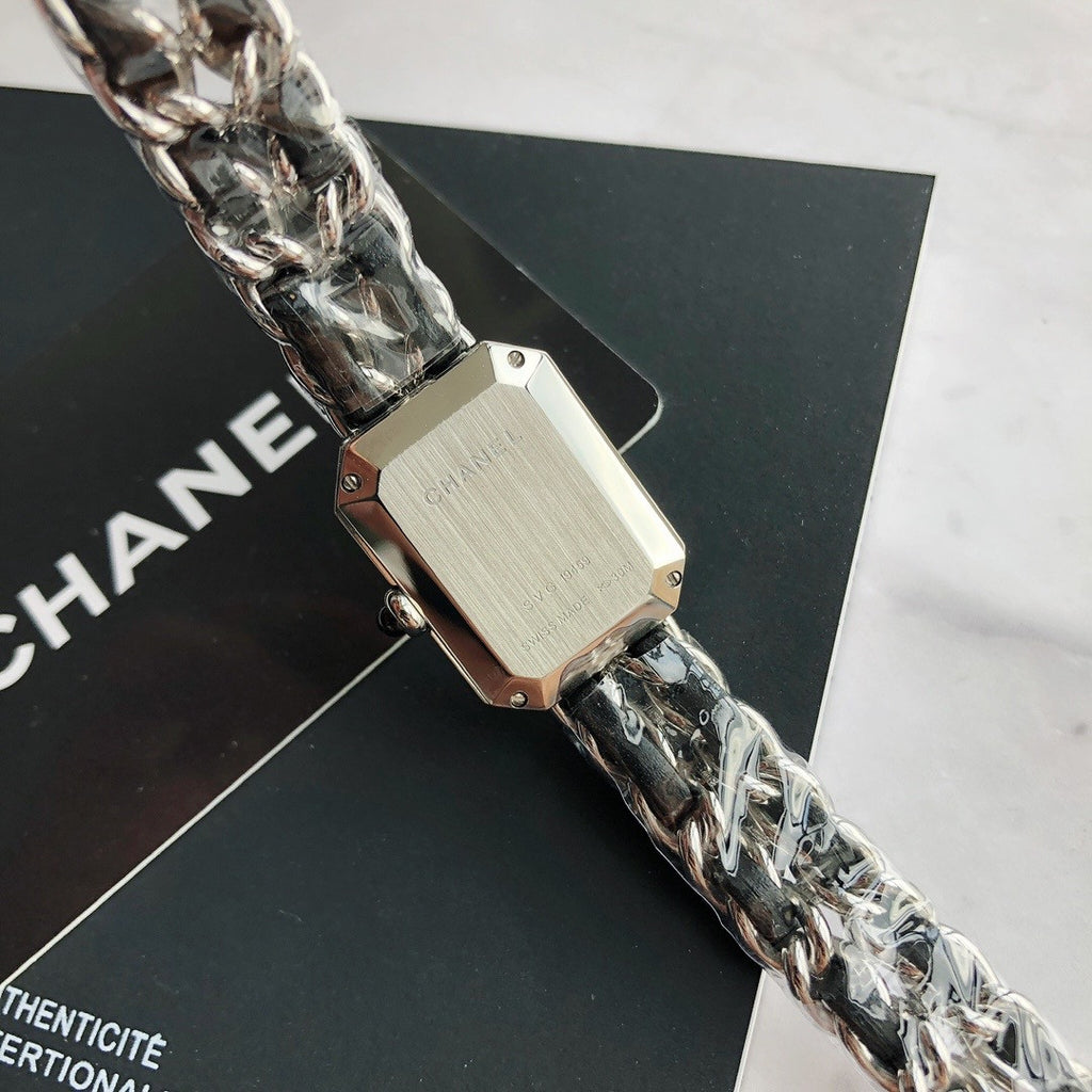 Chanel Pre-Owned 1990s Silver pre-owned Première Rock Quartz
