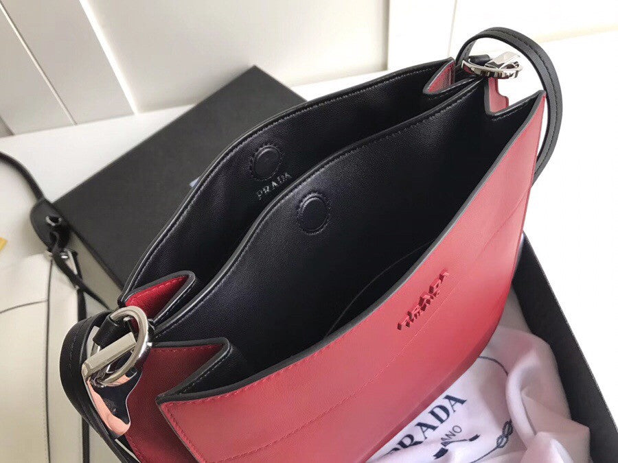 Prada Margit leather shoulder bag Red