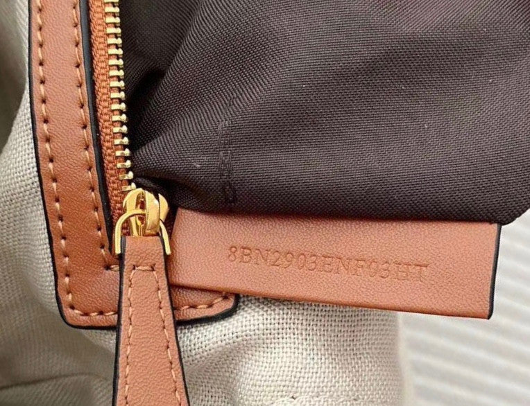 Fendi  BAGUETTE Beige canvas bag