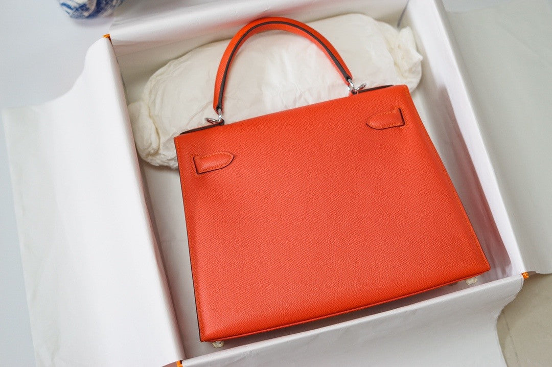 Hermes Limited Edition Kelly 28cm Lettre M Epsom PHW