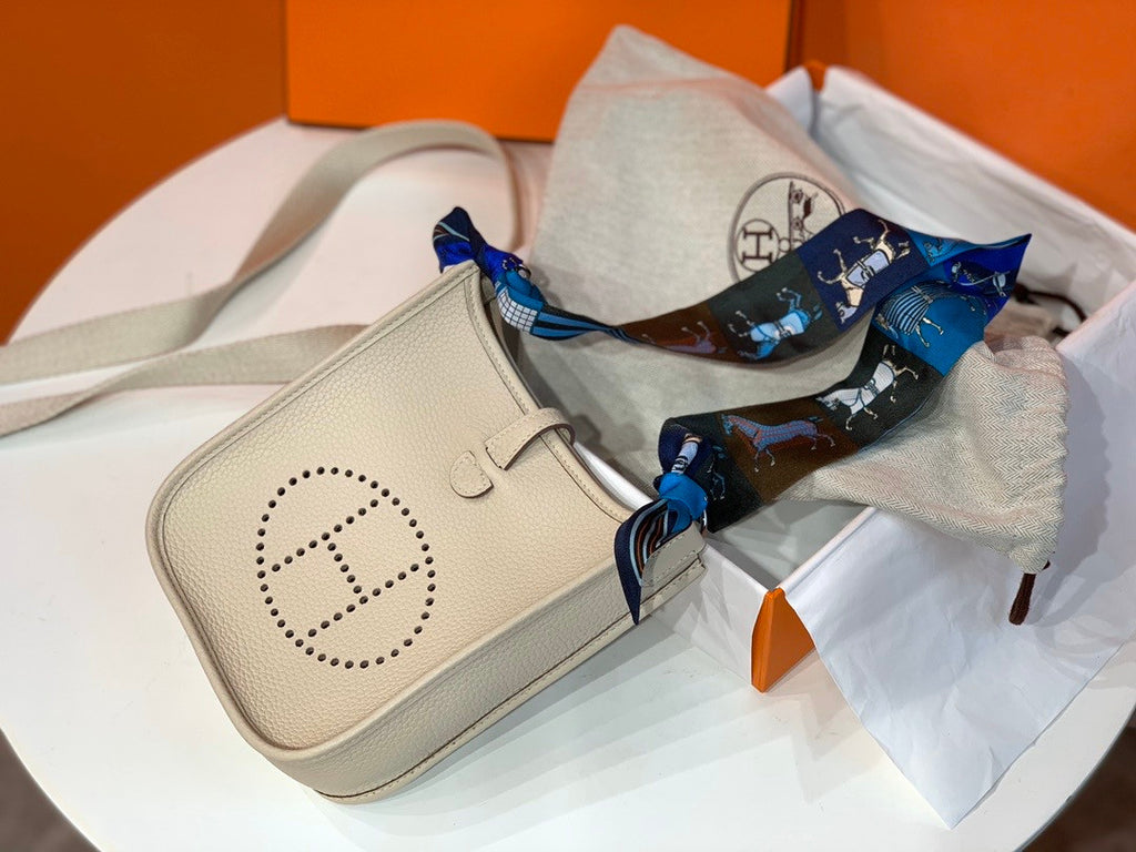 Hermès Evelyne Mini Bag Craie Taurillon Clemence Leather