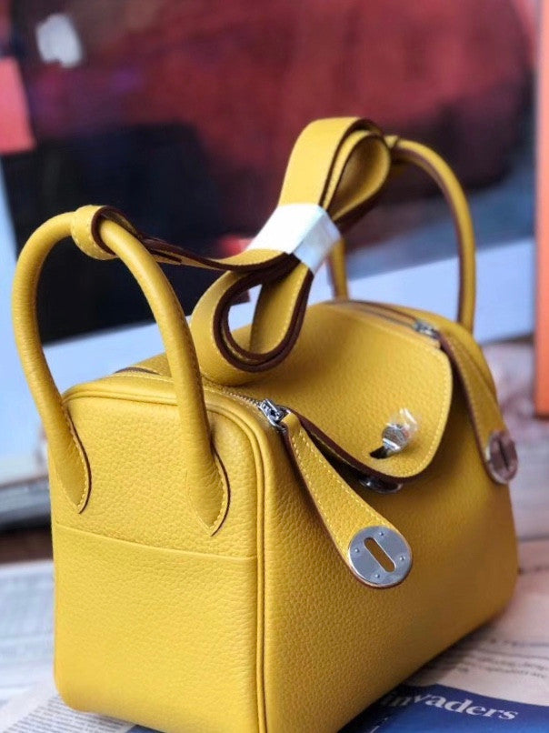 Hermes Mini Lindy 20cm Bag Soleil  Epsom Leather Palladium Hardware