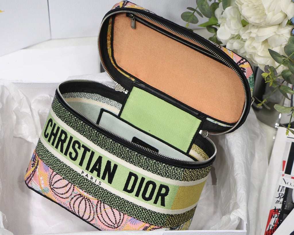 Christian Dior DIORTRAVEL VANITY CASE